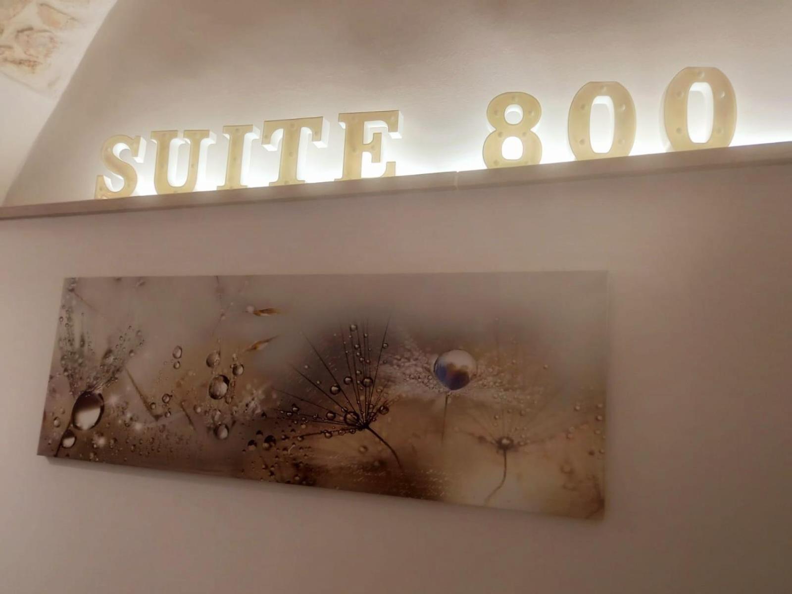 Suite 800 オストゥーニ エクステリア 写真