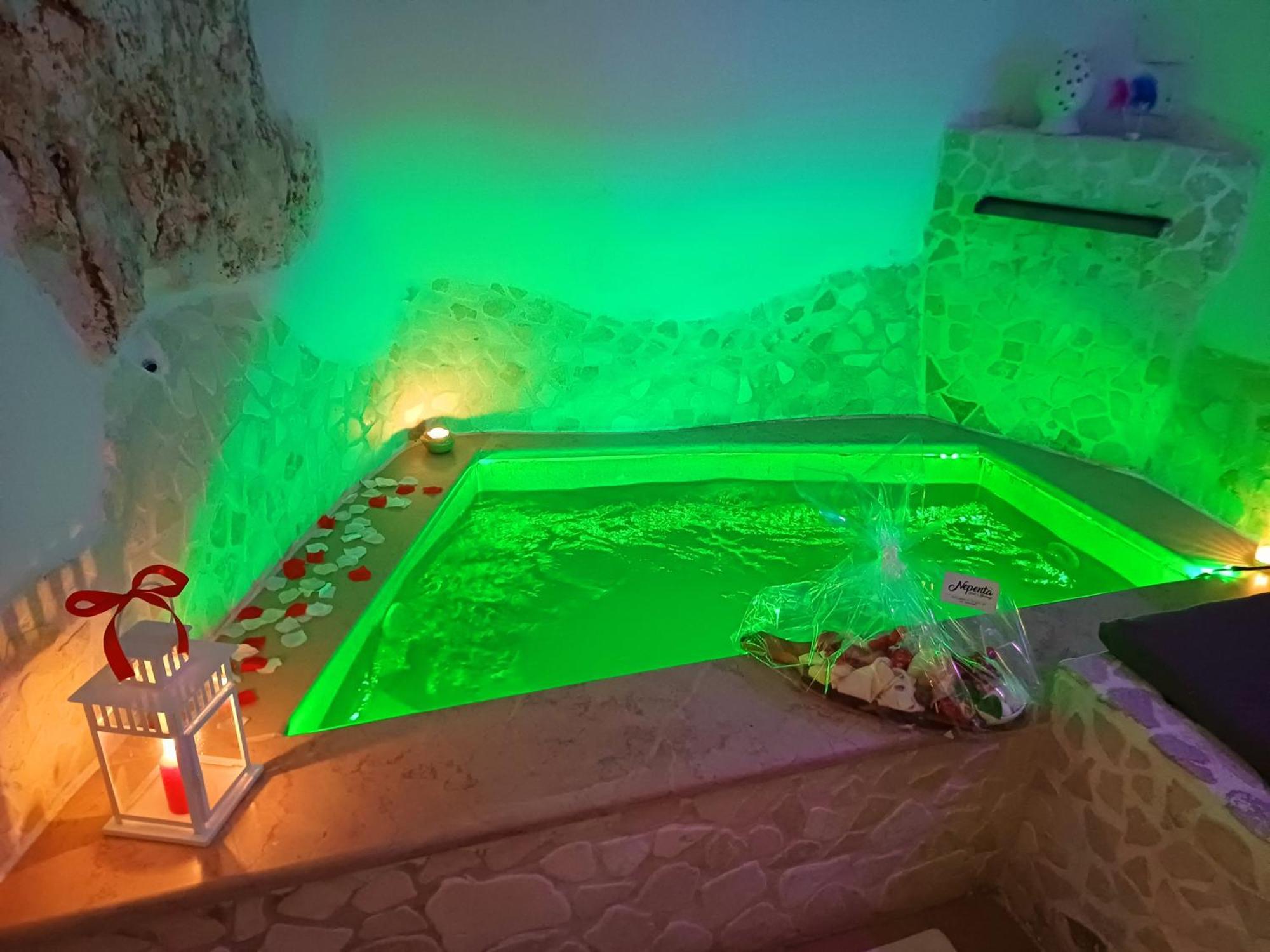 Suite 800 オストゥーニ エクステリア 写真
